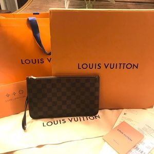 Louis Vuitton Damier Ebene Pochette